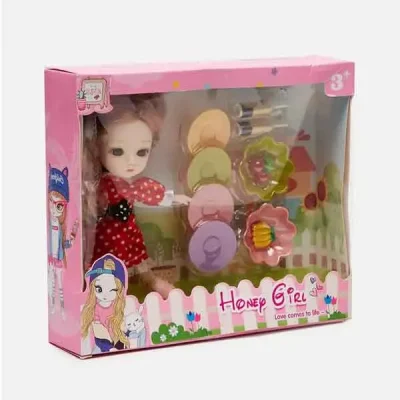 اسباب بازی عروسک میزبان برند مکس مدل Honey Girl
