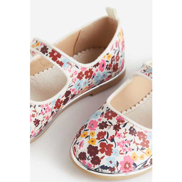 کفش عروسکی دخترانه بچه گانه برند اچ اند ام مدل Floral