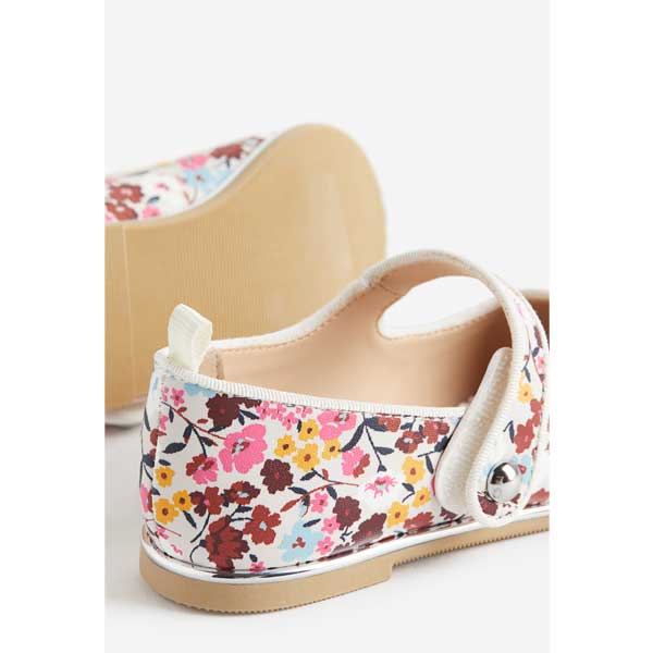 کفش عروسکی دخترانه بچه گانه برند اچ اند ام مدل Floral