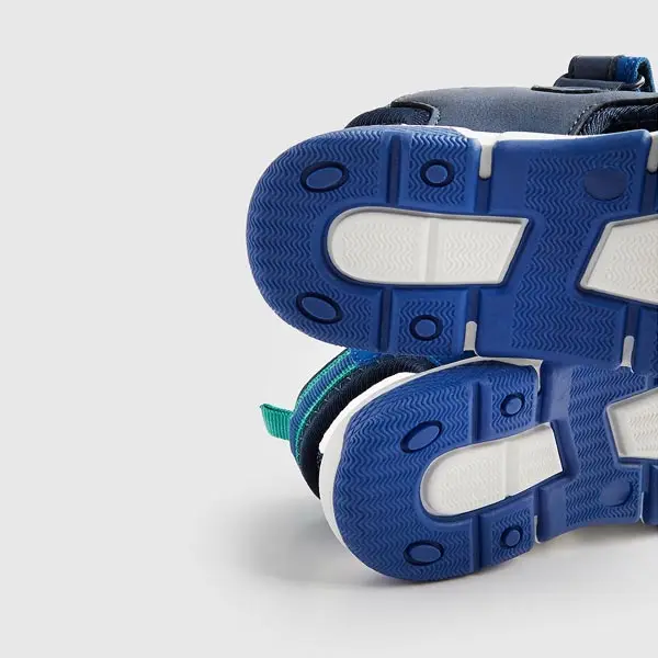 صندل پسرانه بچه گانه مادرکر مدل Blue Trekker